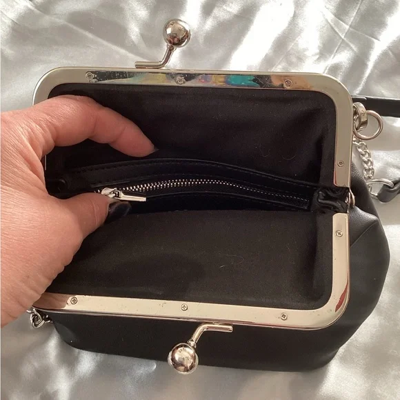 Vintage Inspired BCBGeneration Purse - Picture 4 of 9